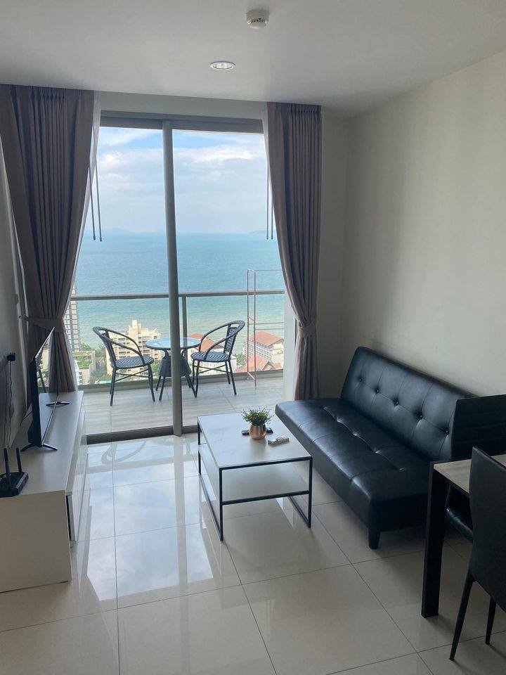 1 bedroom Apartment in The Riviera Wongamat Beach No. 11023