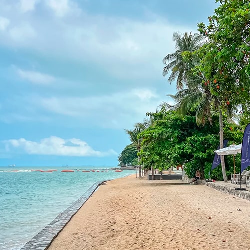 The Riviera Wongamat Beach 18